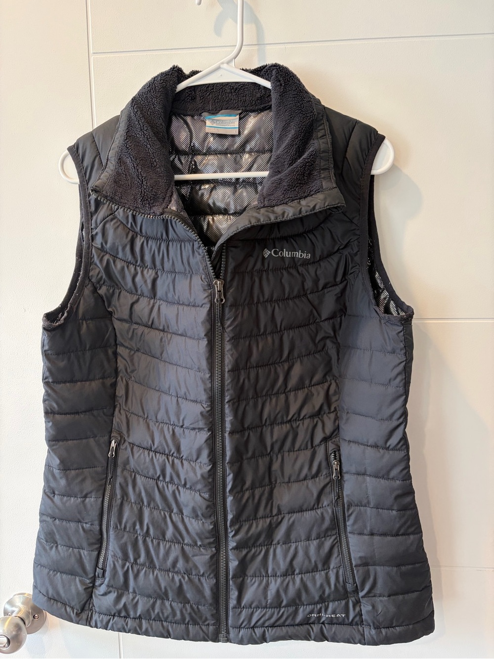 Columbia Women's Black Quilted Omni-Heat Insulated Vest with Fleece Collar